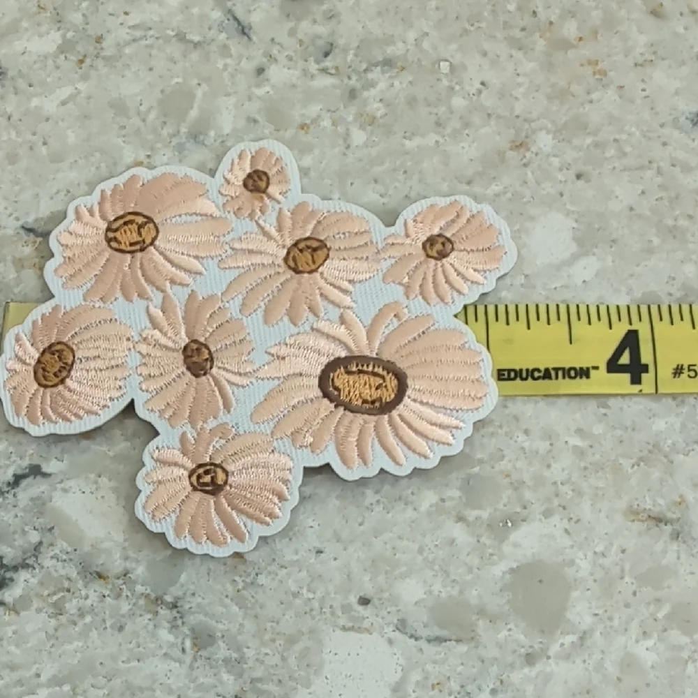 Floral and Bow Embroidered Patches - Picture 4 of 7